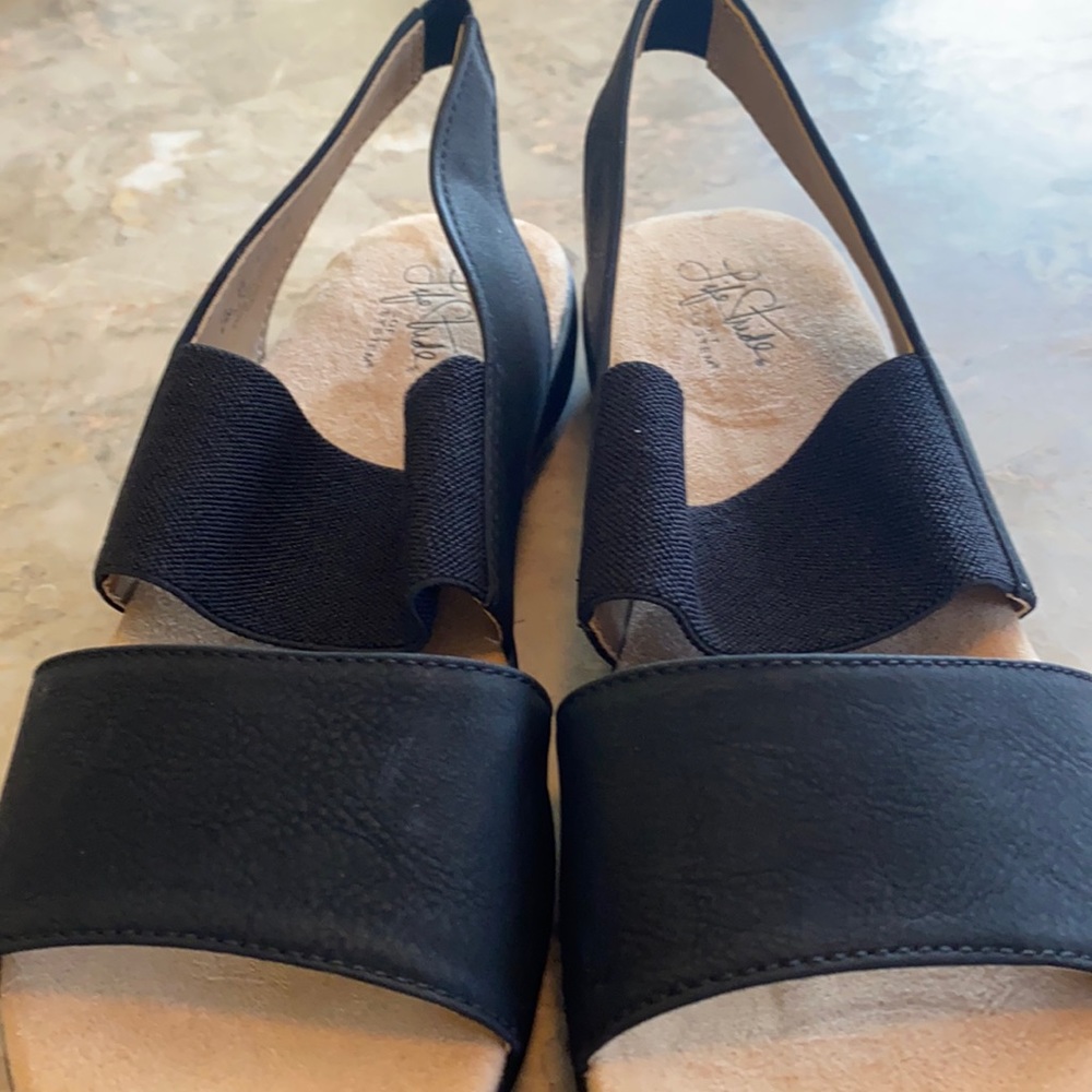 Brand New Life Stride Black Sandal